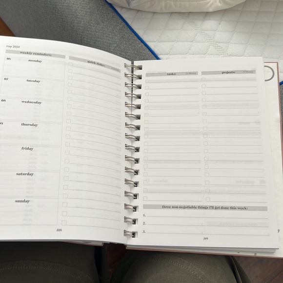 The Productivity Method: The Student Planner 2023-2024 School Year - Picture 5 of 7